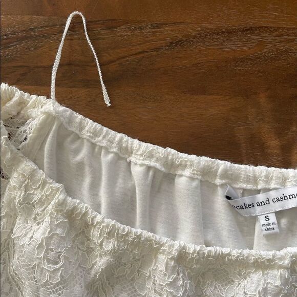 cupcakes & cashmere Cream/White Off-the-Shoulder Lace Top - Picture 8 of 16